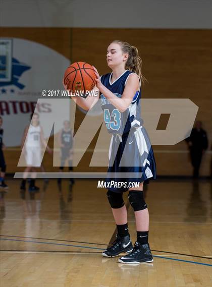 Thumbnail 2 in Spackenkill vs. Pine Plains (MHAL Semifinal) photogallery.