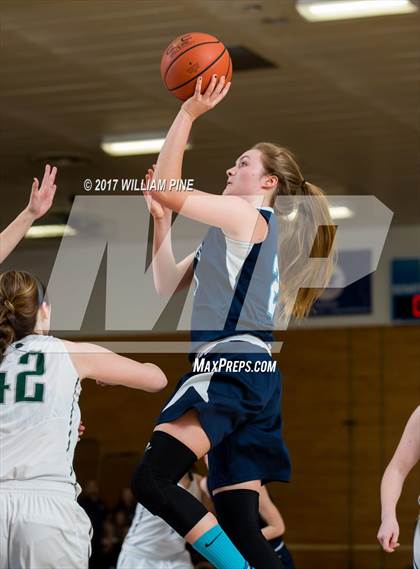Thumbnail 2 in Spackenkill vs. Pine Plains (MHAL Semifinal) photogallery.