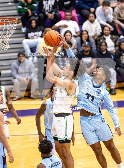 Thumbnail 2 in Millbrook vs Myers Park (John Wall Holiday Invitational) photogallery.