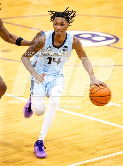 Thumbnail 2 in Millbrook vs Myers Park (John Wall Holiday Invitational) photogallery.