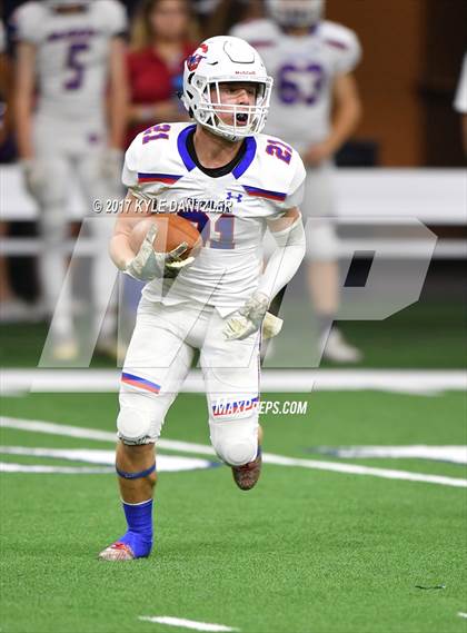 Thumbnail 2 in Graham vs. Pleasant Grove (UIL 4A Divison 2 Semifinal) photogallery.