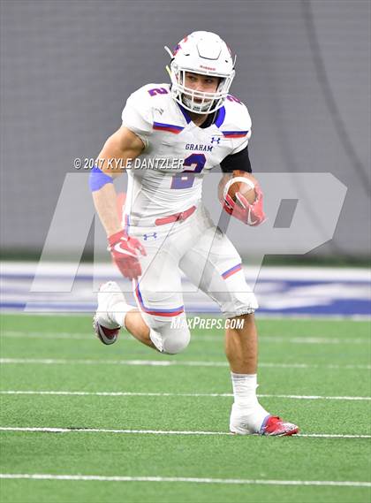 Thumbnail 2 in Graham vs. Pleasant Grove (UIL 4A Divison 2 Semifinal) photogallery.