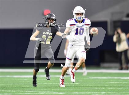 Thumbnail 2 in Graham vs. Pleasant Grove (UIL 4A Divison 2 Semifinal) photogallery.