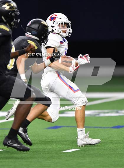 Thumbnail 3 in Graham vs. Pleasant Grove (UIL 4A Divison 2 Semifinal) photogallery.