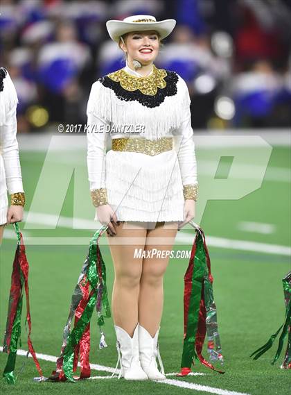 Thumbnail 2 in Graham vs. Pleasant Grove (UIL 4A Divison 2 Semifinal) photogallery.