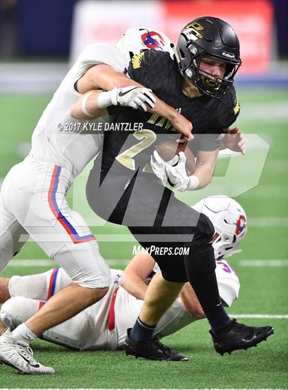 Thumbnail 1 in Graham vs. Pleasant Grove (UIL 4A Divison 2 Semifinal) photogallery.