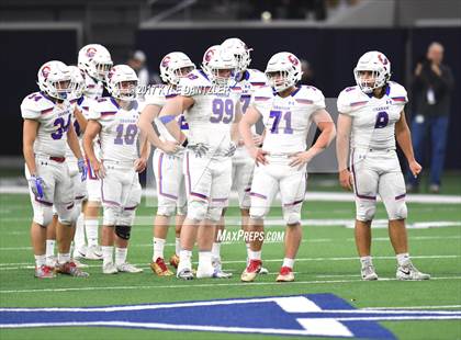 Thumbnail 3 in Graham vs. Pleasant Grove (UIL 4A Divison 2 Semifinal) photogallery.