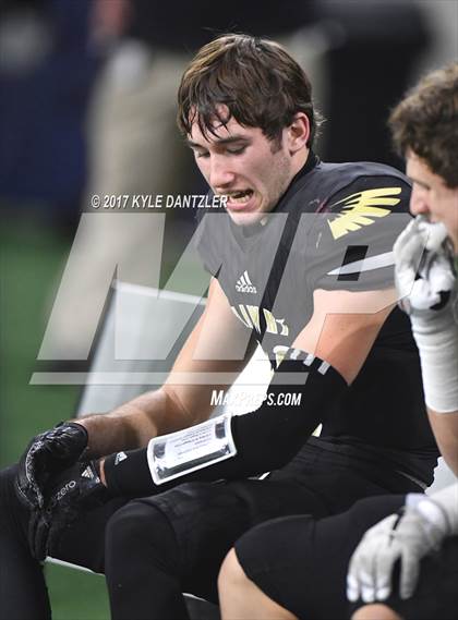Thumbnail 2 in Graham vs. Pleasant Grove (UIL 4A Divison 2 Semifinal) photogallery.