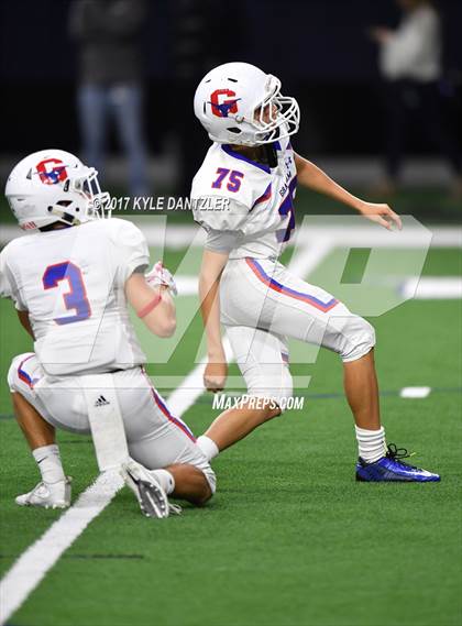 Thumbnail 1 in Graham vs. Pleasant Grove (UIL 4A Divison 2 Semifinal) photogallery.