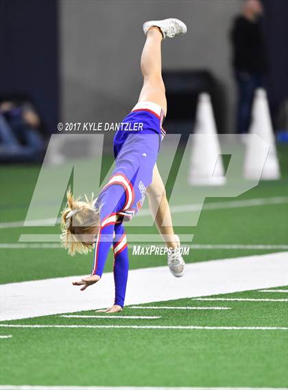 Thumbnail 1 in Graham vs. Pleasant Grove (UIL 4A Divison 2 Semifinal) photogallery.