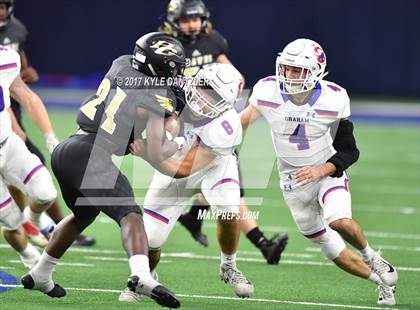 Thumbnail 3 in Graham vs. Pleasant Grove (UIL 4A Divison 2 Semifinal) photogallery.