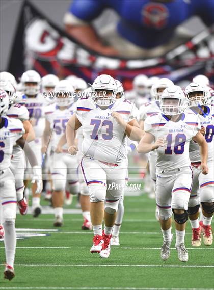 Thumbnail 1 in Graham vs. Pleasant Grove (UIL 4A Divison 2 Semifinal) photogallery.