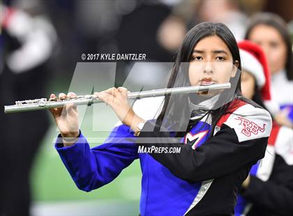 Thumbnail 1 in Graham vs. Pleasant Grove (UIL 4A Divison 2 Semifinal) photogallery.