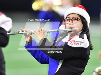 Thumbnail 2 in Graham vs. Pleasant Grove (UIL 4A Divison 2 Semifinal) photogallery.