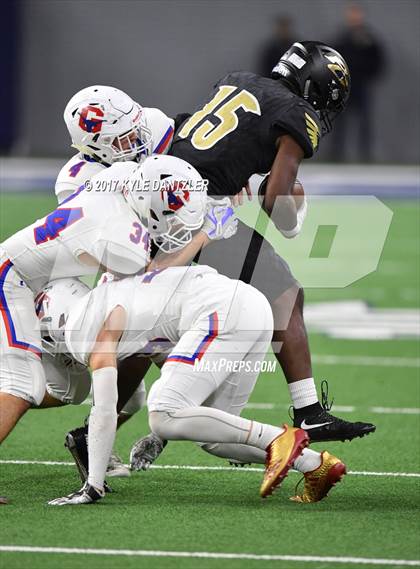 Thumbnail 3 in Graham vs. Pleasant Grove (UIL 4A Divison 2 Semifinal) photogallery.