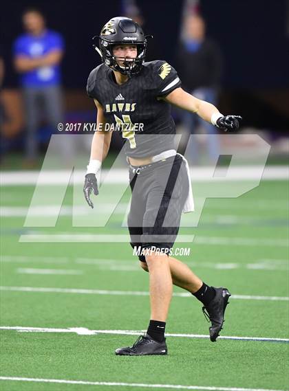Thumbnail 3 in Graham vs. Pleasant Grove (UIL 4A Divison 2 Semifinal) photogallery.