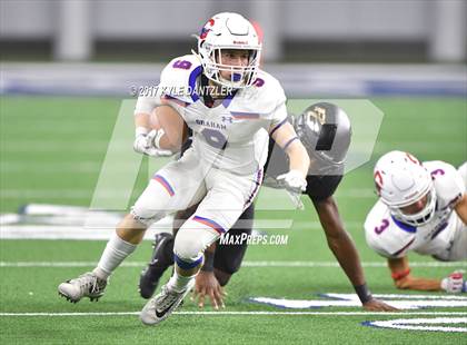 Thumbnail 2 in Graham vs. Pleasant Grove (UIL 4A Divison 2 Semifinal) photogallery.