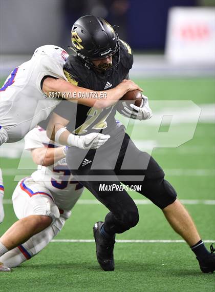 Thumbnail 2 in Graham vs. Pleasant Grove (UIL 4A Divison 2 Semifinal) photogallery.