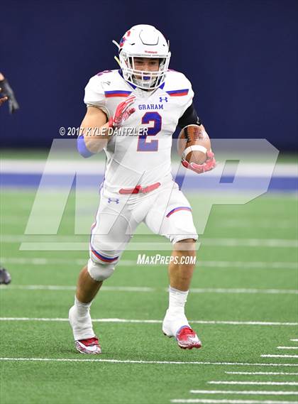 Thumbnail 1 in Graham vs. Pleasant Grove (UIL 4A Divison 2 Semifinal) photogallery.