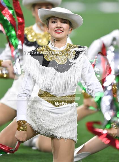 Thumbnail 2 in Graham vs. Pleasant Grove (UIL 4A Divison 2 Semifinal) photogallery.
