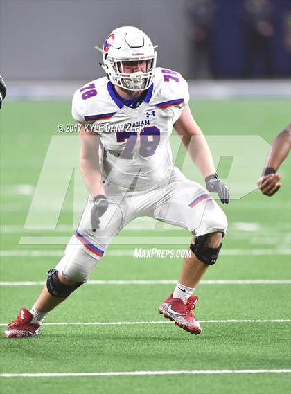 Thumbnail 1 in Graham vs. Pleasant Grove (UIL 4A Divison 2 Semifinal) photogallery.