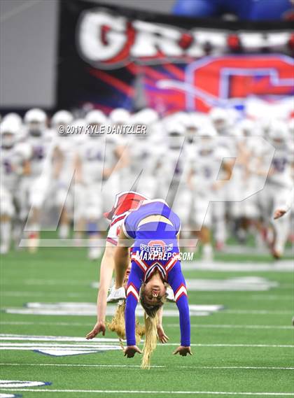 Thumbnail 1 in Graham vs. Pleasant Grove (UIL 4A Divison 2 Semifinal) photogallery.