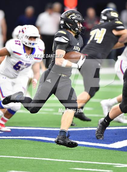 Thumbnail 2 in Graham vs. Pleasant Grove (UIL 4A Divison 2 Semifinal) photogallery.