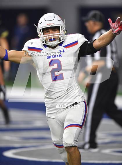 Thumbnail 3 in Graham vs. Pleasant Grove (UIL 4A Divison 2 Semifinal) photogallery.