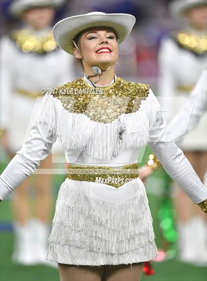 Thumbnail 3 in Graham vs. Pleasant Grove (UIL 4A Divison 2 Semifinal) photogallery.