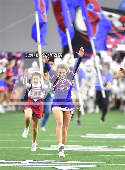 Thumbnail 2 in Graham vs. Pleasant Grove (UIL 4A Divison 2 Semifinal) photogallery.