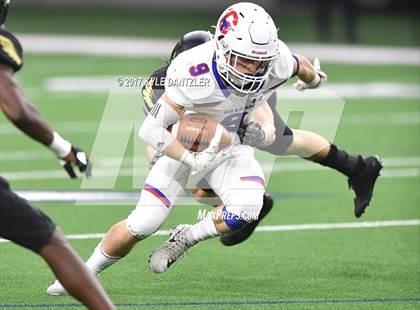 Thumbnail 1 in Graham vs. Pleasant Grove (UIL 4A Divison 2 Semifinal) photogallery.