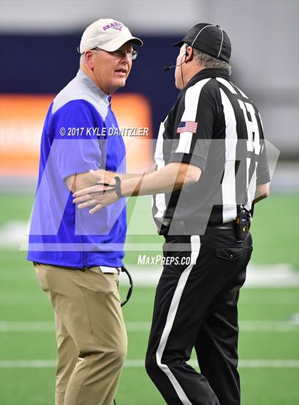 Thumbnail 2 in Graham vs. Pleasant Grove (UIL 4A Divison 2 Semifinal) photogallery.