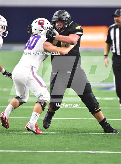 Thumbnail 2 in Graham vs. Pleasant Grove (UIL 4A Divison 2 Semifinal) photogallery.