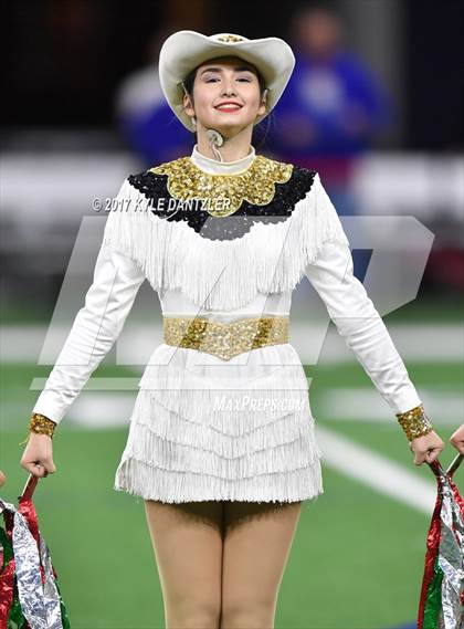 Thumbnail 1 in Graham vs. Pleasant Grove (UIL 4A Divison 2 Semifinal) photogallery.
