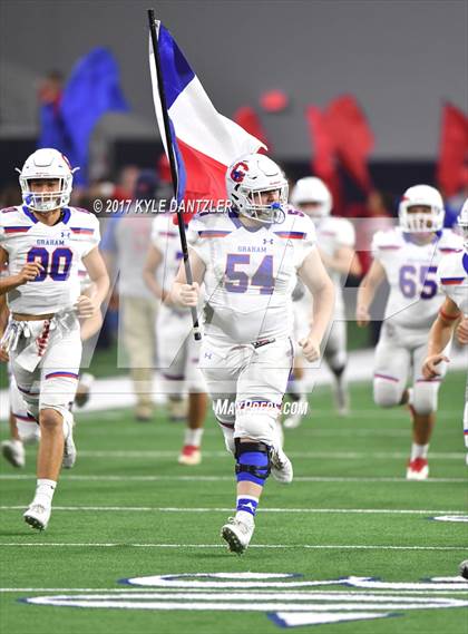 Thumbnail 2 in Graham vs. Pleasant Grove (UIL 4A Divison 2 Semifinal) photogallery.