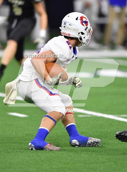 Thumbnail 3 in Graham vs. Pleasant Grove (UIL 4A Divison 2 Semifinal) photogallery.