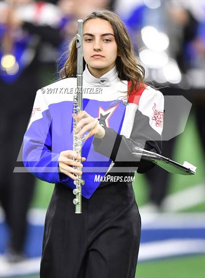 Thumbnail 1 in Graham vs. Pleasant Grove (UIL 4A Divison 2 Semifinal) photogallery.