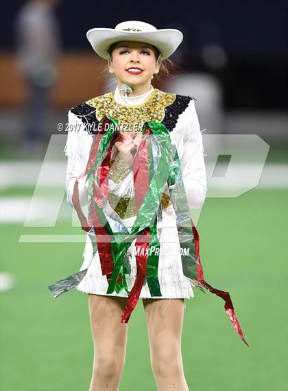 Thumbnail 2 in Graham vs. Pleasant Grove (UIL 4A Divison 2 Semifinal) photogallery.