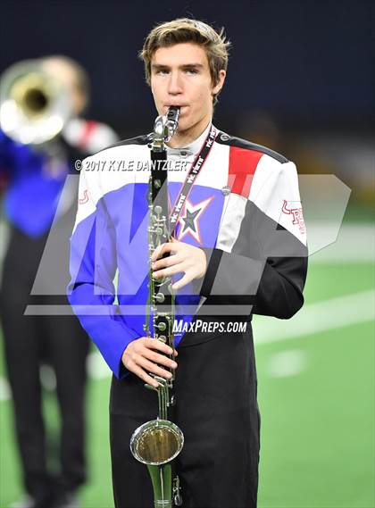 Thumbnail 3 in Graham vs. Pleasant Grove (UIL 4A Divison 2 Semifinal) photogallery.