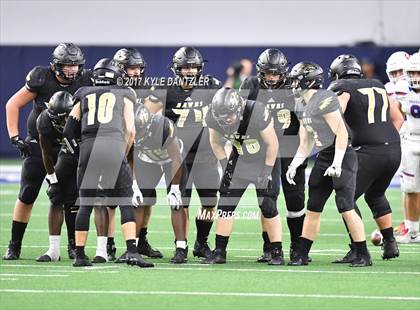 Thumbnail 2 in Graham vs. Pleasant Grove (UIL 4A Divison 2 Semifinal) photogallery.