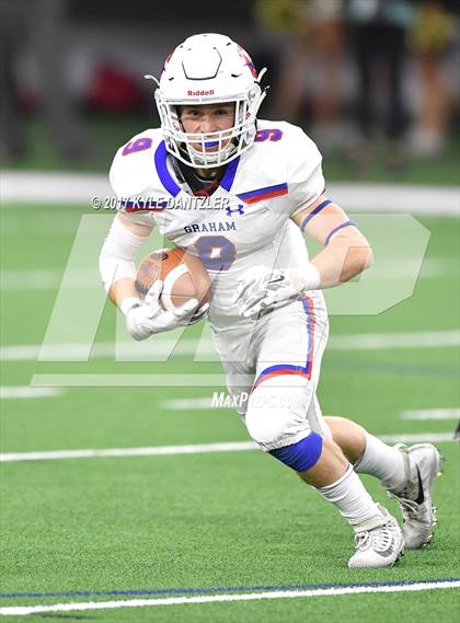 Thumbnail 3 in Graham vs. Pleasant Grove (UIL 4A Divison 2 Semifinal) photogallery.