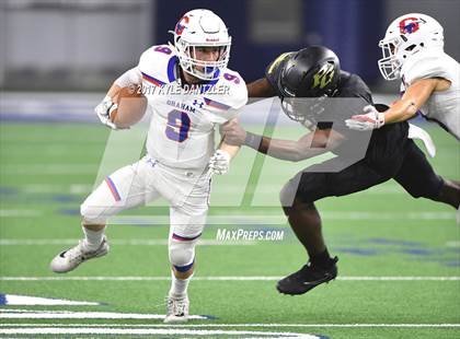 Thumbnail 3 in Graham vs. Pleasant Grove (UIL 4A Divison 2 Semifinal) photogallery.