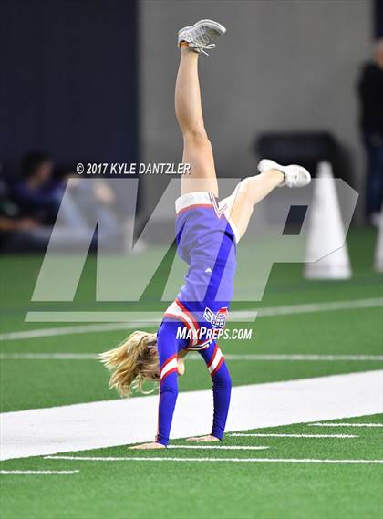 Thumbnail 2 in Graham vs. Pleasant Grove (UIL 4A Divison 2 Semifinal) photogallery.