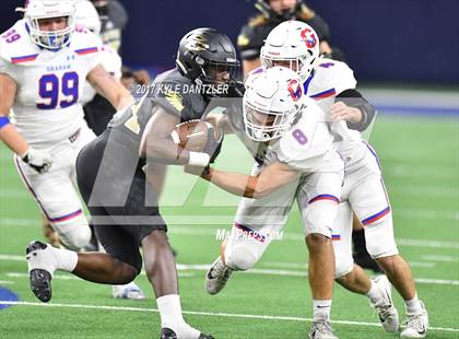 Thumbnail 1 in Graham vs. Pleasant Grove (UIL 4A Divison 2 Semifinal) photogallery.