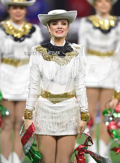 Thumbnail 1 in Graham vs. Pleasant Grove (UIL 4A Divison 2 Semifinal) photogallery.