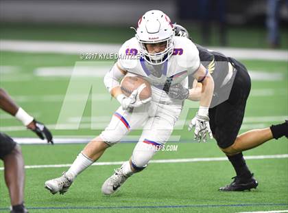 Thumbnail 3 in Graham vs. Pleasant Grove (UIL 4A Divison 2 Semifinal) photogallery.