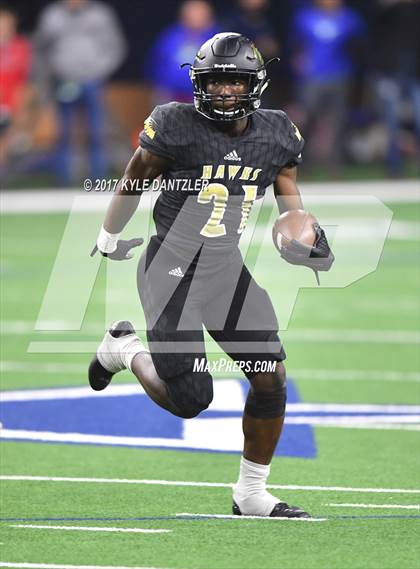 Thumbnail 3 in Graham vs. Pleasant Grove (UIL 4A Divison 2 Semifinal) photogallery.