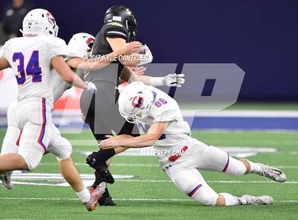 Thumbnail 1 in Graham vs. Pleasant Grove (UIL 4A Divison 2 Semifinal) photogallery.