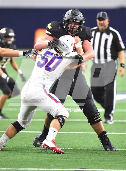 Thumbnail 2 in Graham vs. Pleasant Grove (UIL 4A Divison 2 Semifinal) photogallery.