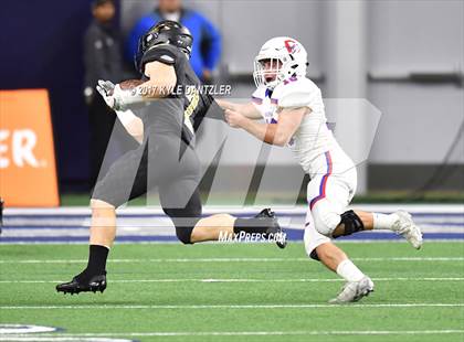 Thumbnail 1 in Graham vs. Pleasant Grove (UIL 4A Divison 2 Semifinal) photogallery.